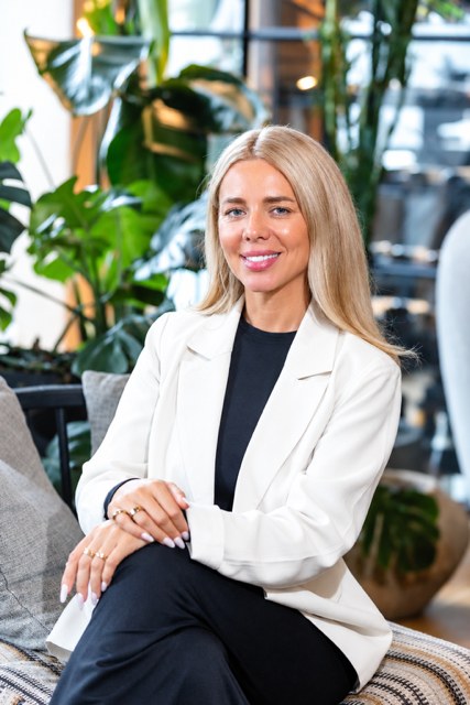 Diana Albu, founder of Your Barcelona Concierge, relocation and real estate specialist in Barcelona